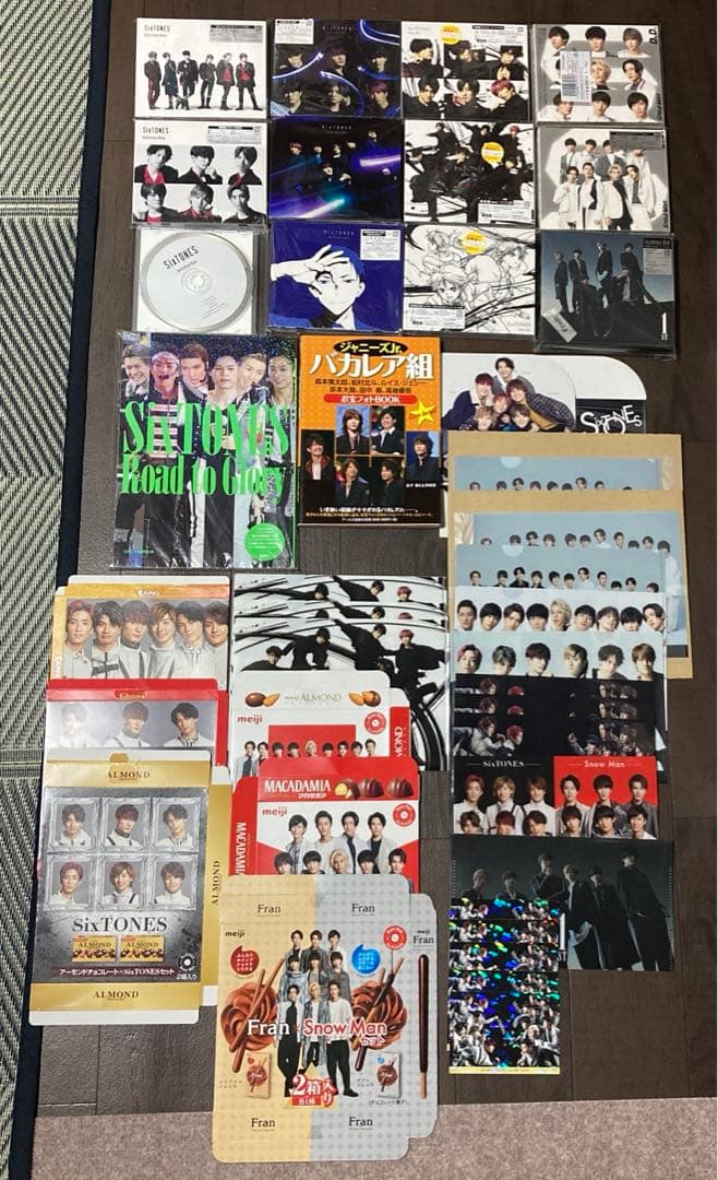 SixTONES、 ManのCD、クリアファイル、カード、本など18点