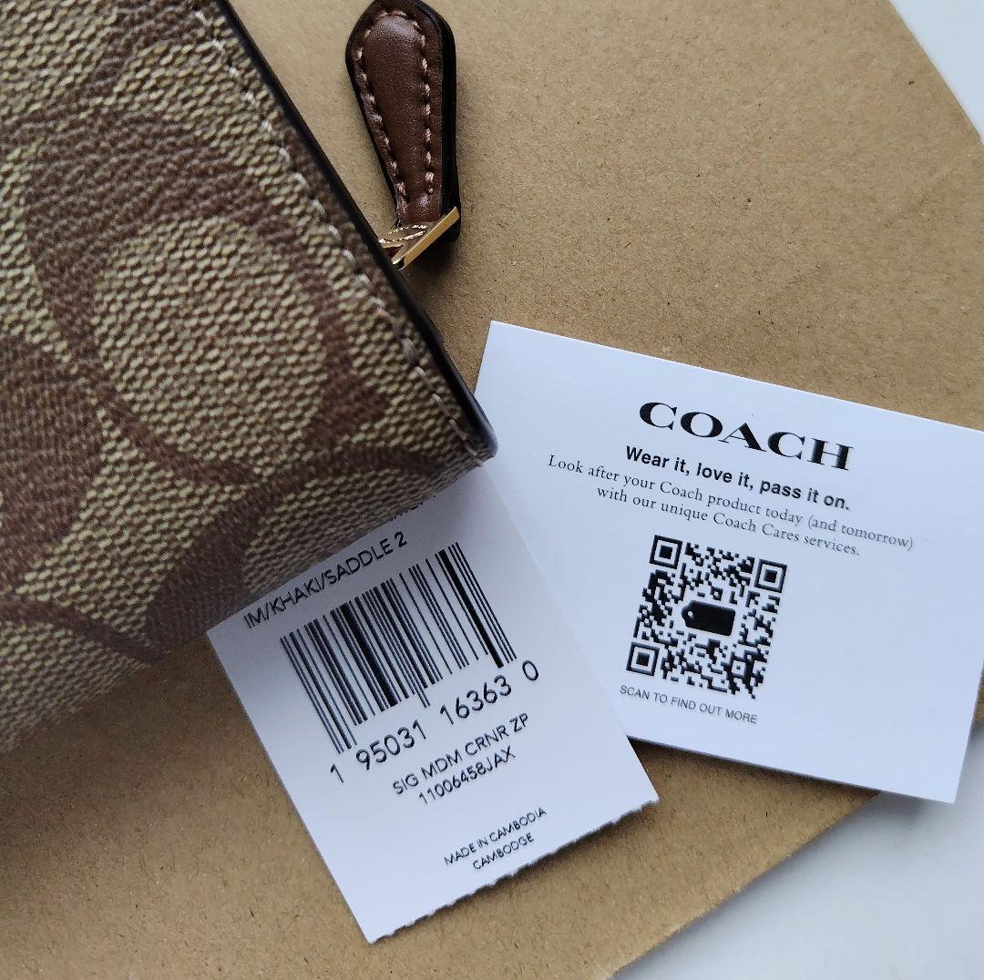 【新品】コーチ　COACH 新作　二つ折り財布　カーキ　サドル