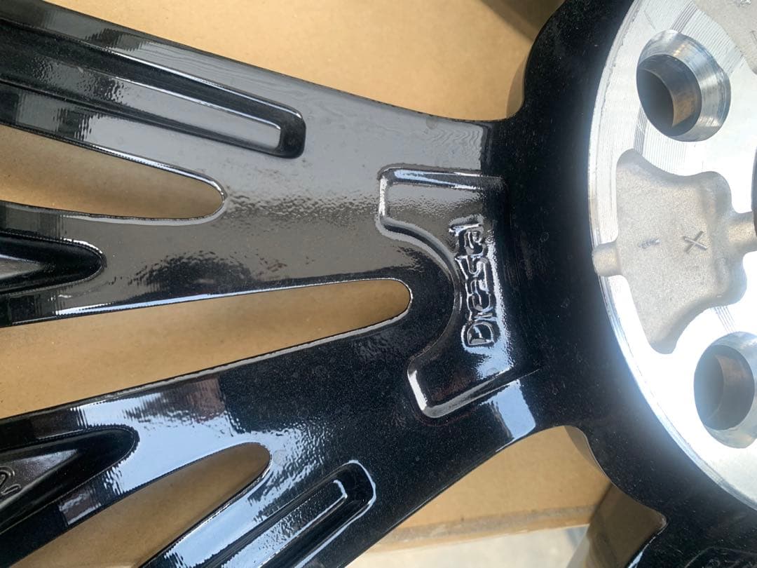 60プリウス MXWH60 19インチ 純正アルミホイール42611-47551