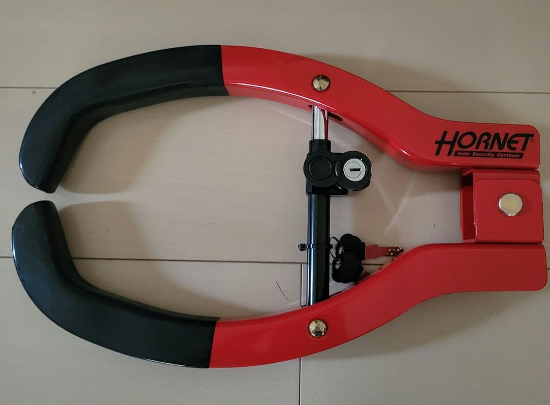 HORNET　タイヤロック