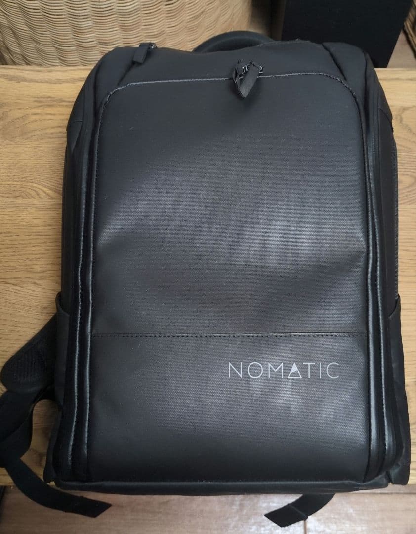 バッグ NOMATIC travelbackpack v2