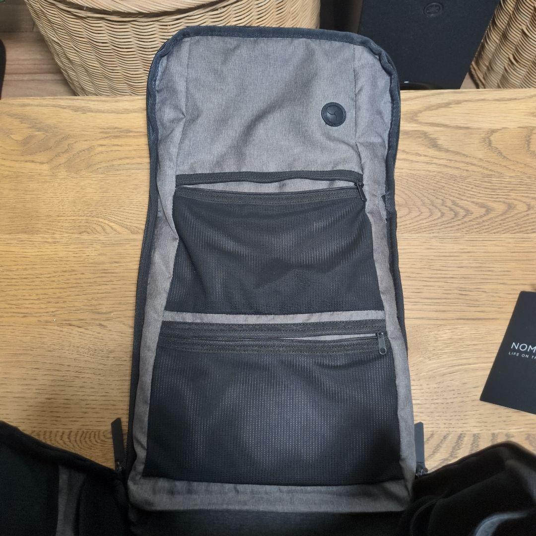 バッグ NOMATIC travelbackpack v2