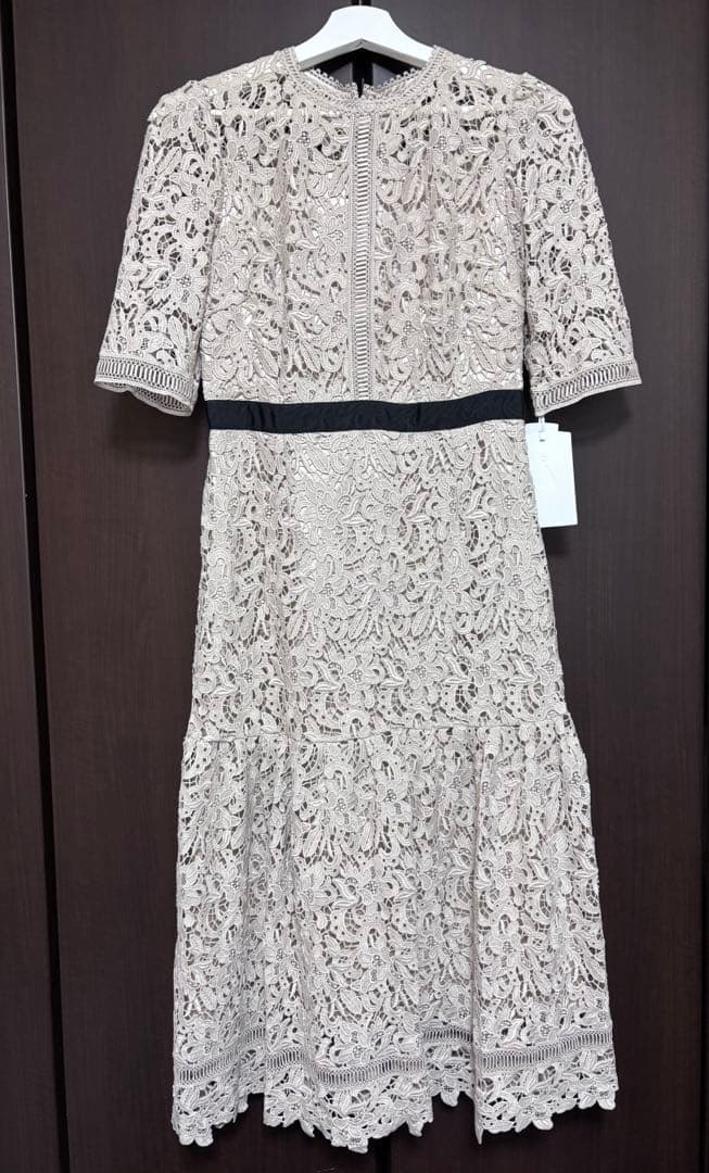 新品タグ付き　CELFORD レースワンピース