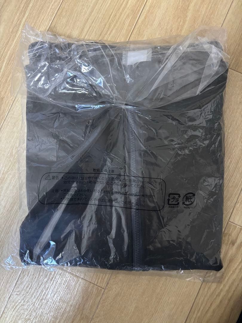 日本ハムオンフィールドトレーニングジャケット青黒　ＸＬサイズ　未使用・美品