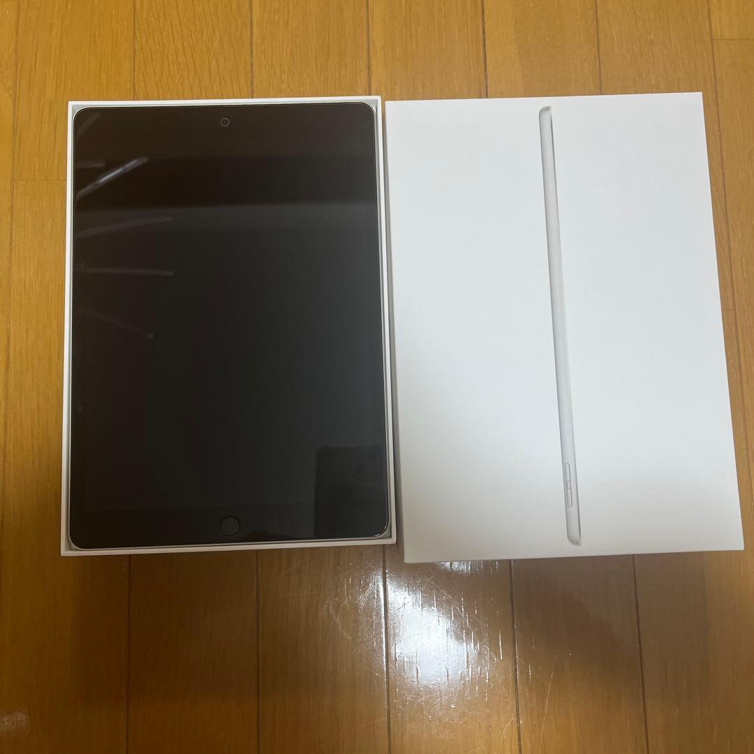 iPad (第9世代) 64GB Wi-Fiモデル　シルバー