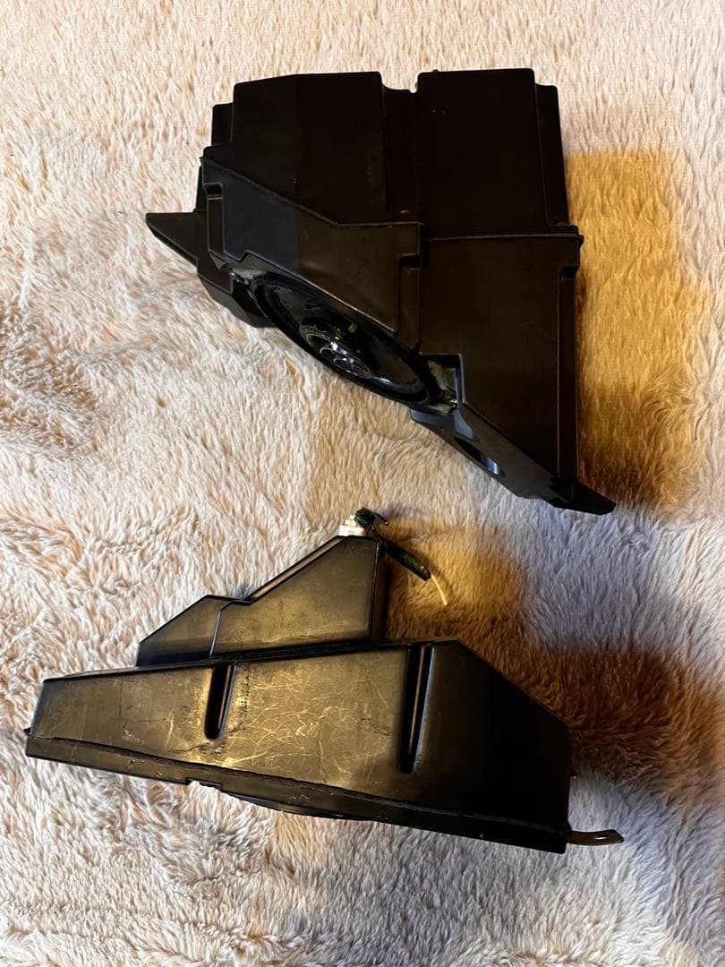 100系 ハイエース　Fスピーカー　ボックス左右セット