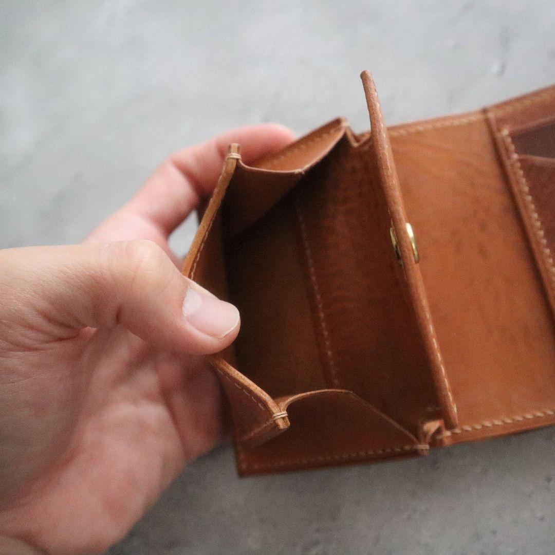 【即日発送可】オコシ金具の三つ折り財布　イタリアンレザー