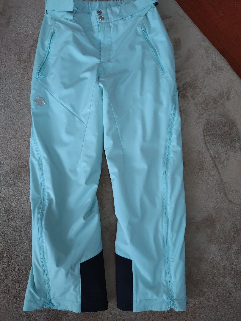 2023-2024モデルデサントスキーウェア上下セットLサイズ