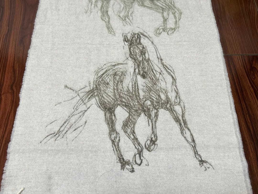 Hermès 馬のデザイン マフラー