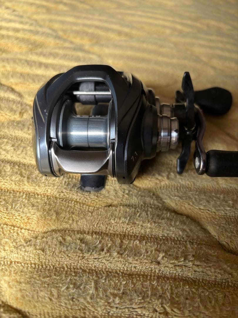 ダイワ　スティーズTW 7.1 右　依頼者価格