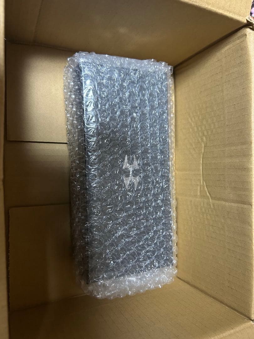 最終値下げhelix LOGO SUNGLASSES BLACK io着用