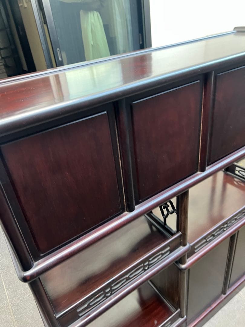 違い棚(高級)　紫檀　松と鶴模様　和家具 茶棚 茶箪笥 唐木　昭和レトロ