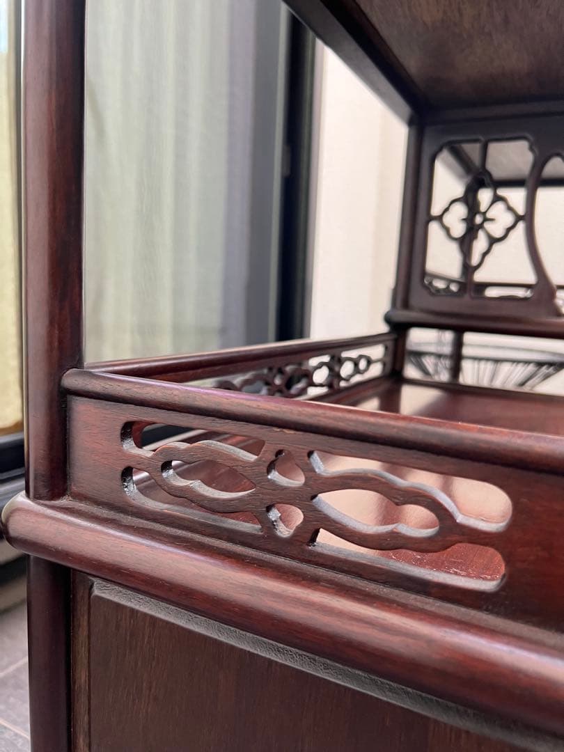 違い棚(高級)　紫檀　松と鶴模様　和家具 茶棚 茶箪笥 唐木　昭和レトロ