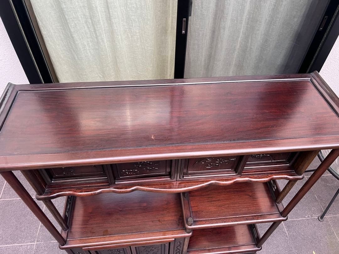 違い棚(高級)　紫檀　松と鶴模様　和家具 茶棚 茶箪笥 唐木　昭和レトロ