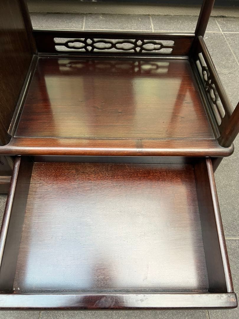 違い棚(高級)　紫檀　松と鶴模様　和家具 茶棚 茶箪笥 唐木　昭和レトロ