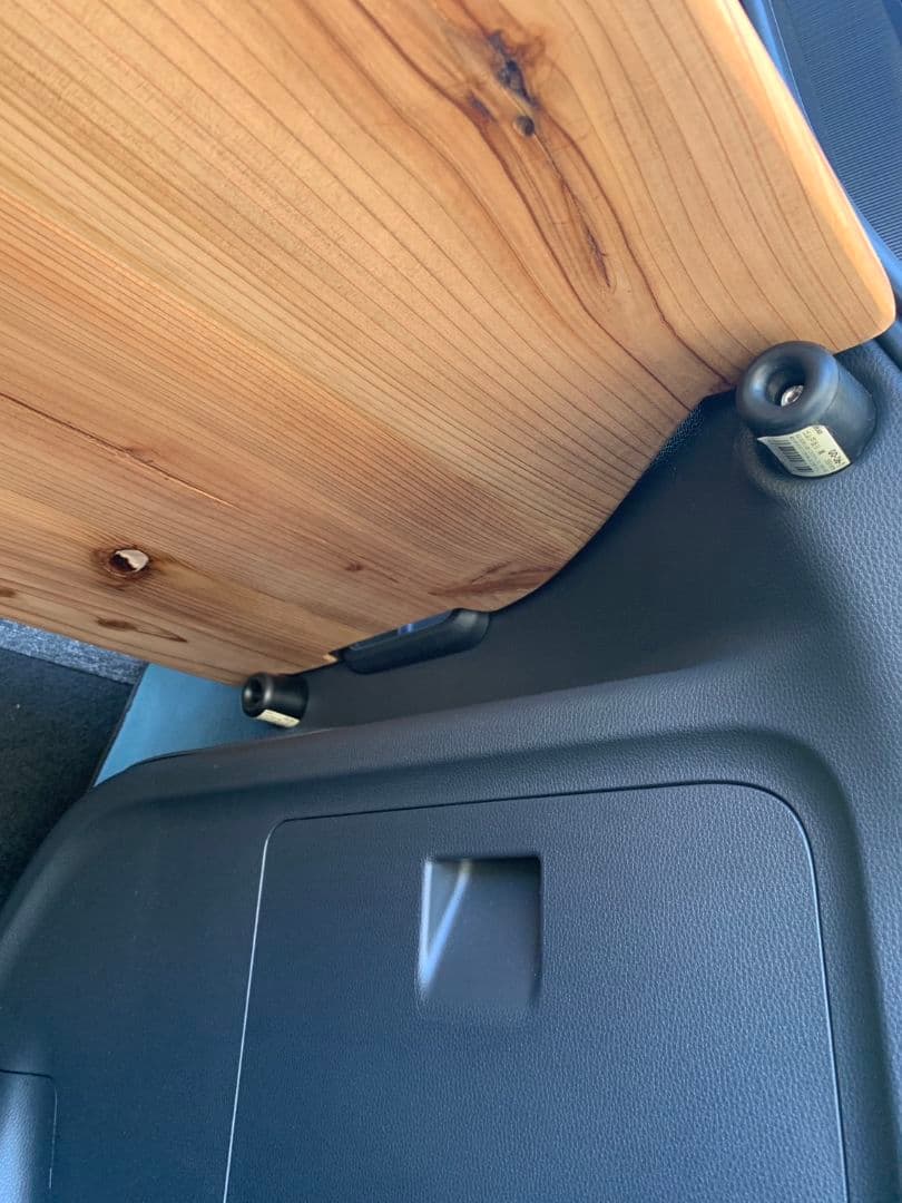 新型シエンタ　ラゲッジボード