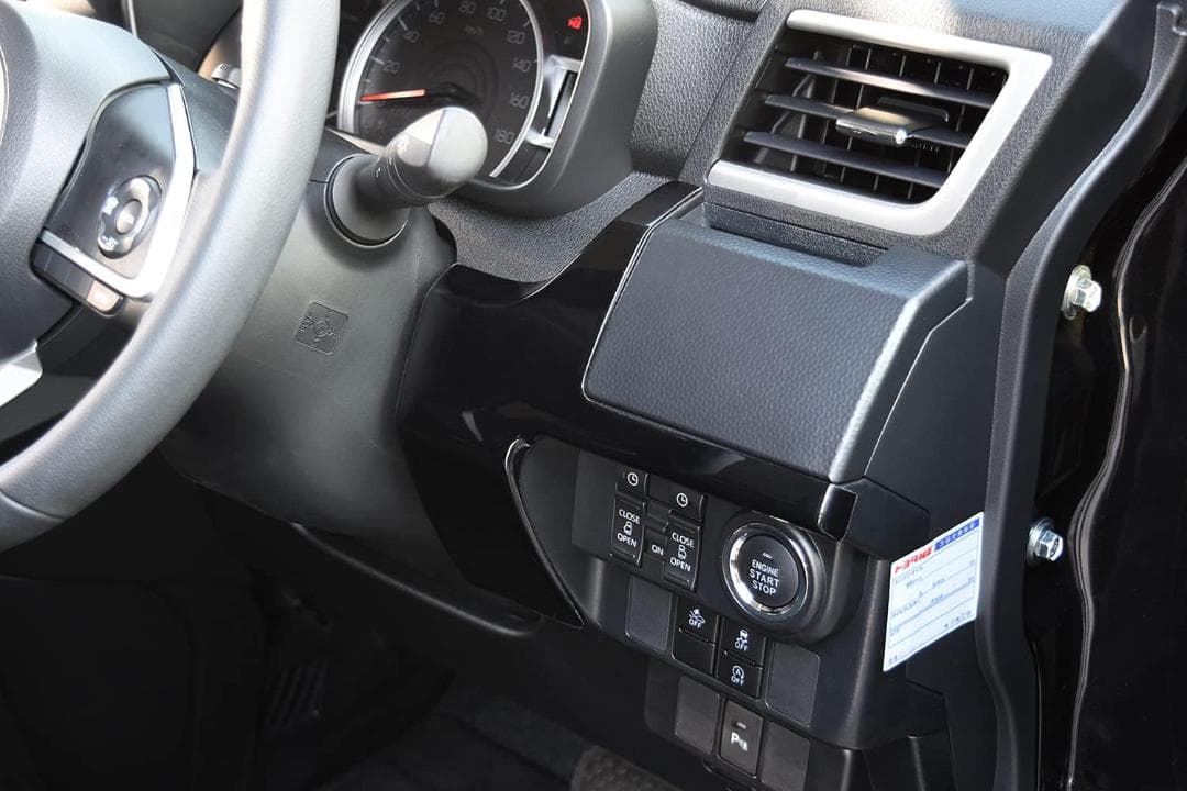 ルーミー900系 後期インパネラインパネル ピアノブラック/ T576BLK