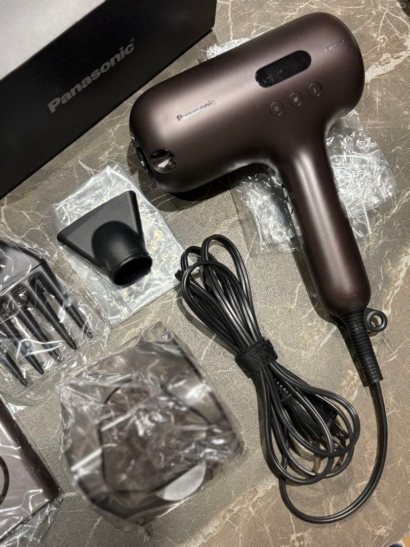 ヘアードライヤー ナノケア　nanocare ULTIMATE EH-NC80