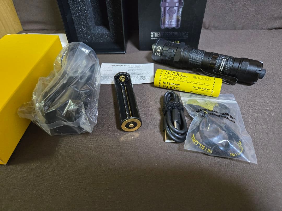NITECORE P20iX フラッシュライト 実物 ミリタリー 美品