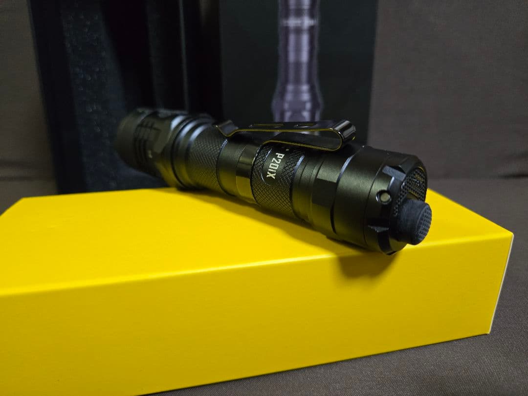 NITECORE P20iX フラッシュライト 実物 ミリタリー 美品