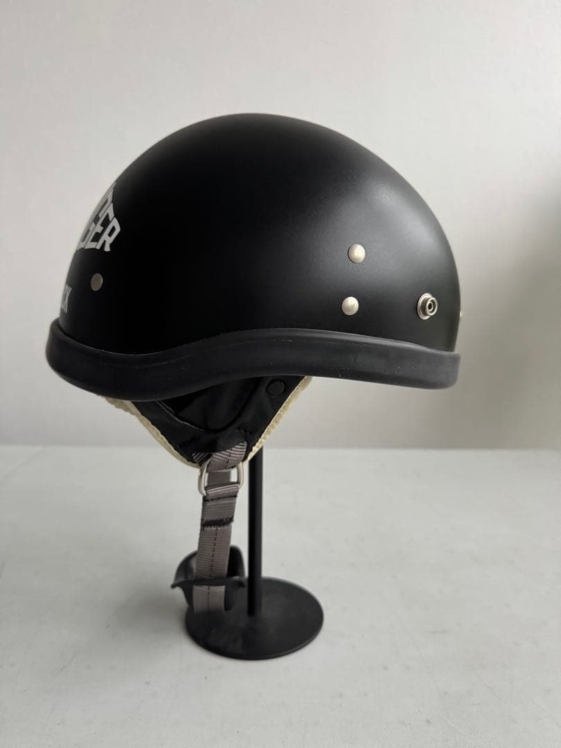 CHALLENGER マットブラック ヘルメット&challengerTシャツ