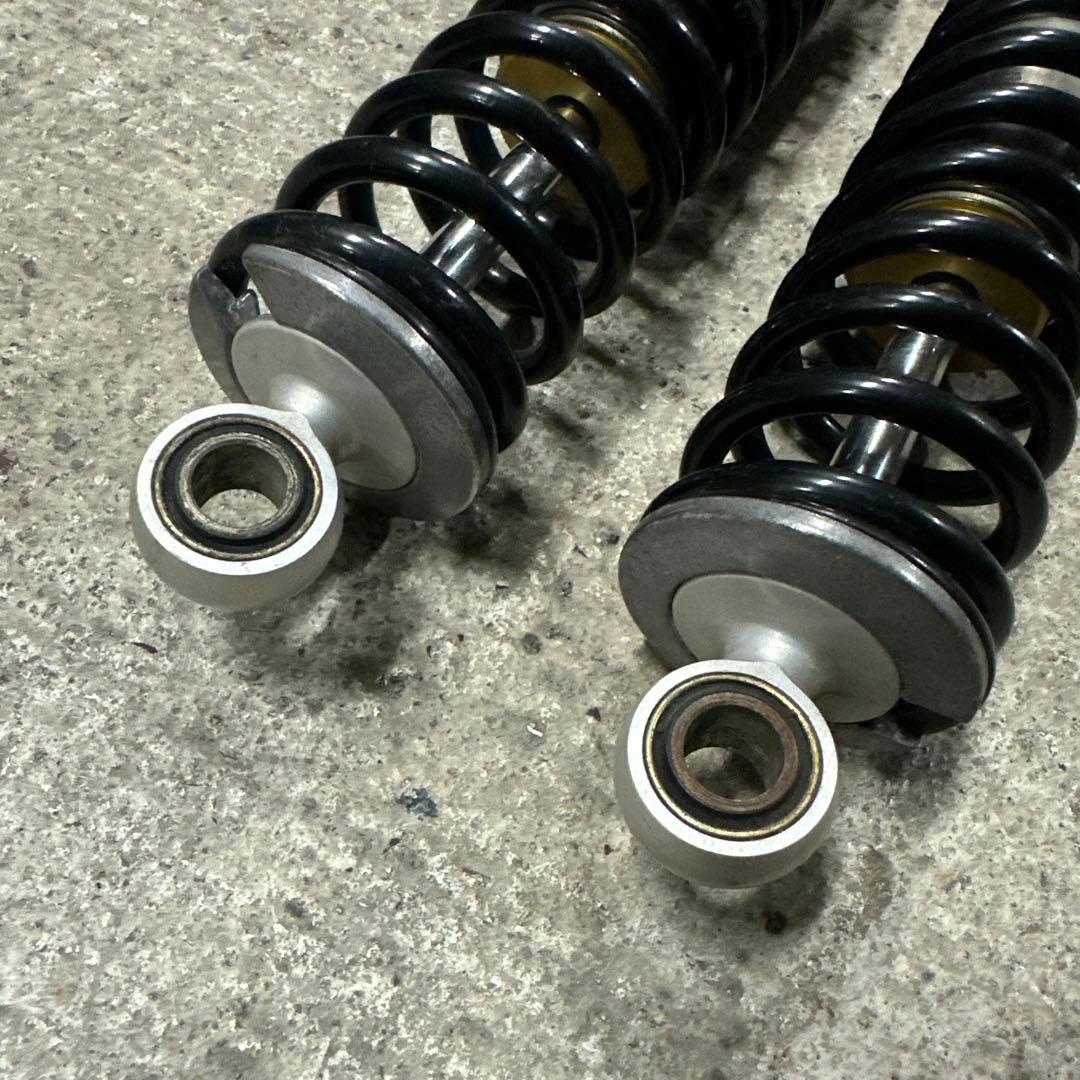 オーリンズ　サスペンション