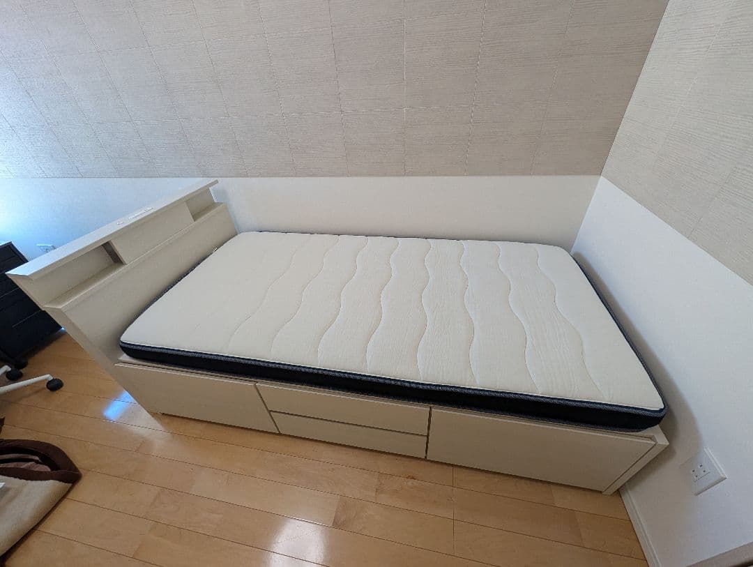【gahara7】（ほぼ新品）ニトリ　マットレス付きシングルベッド