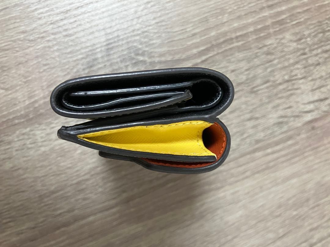 marni 3つ折り財布