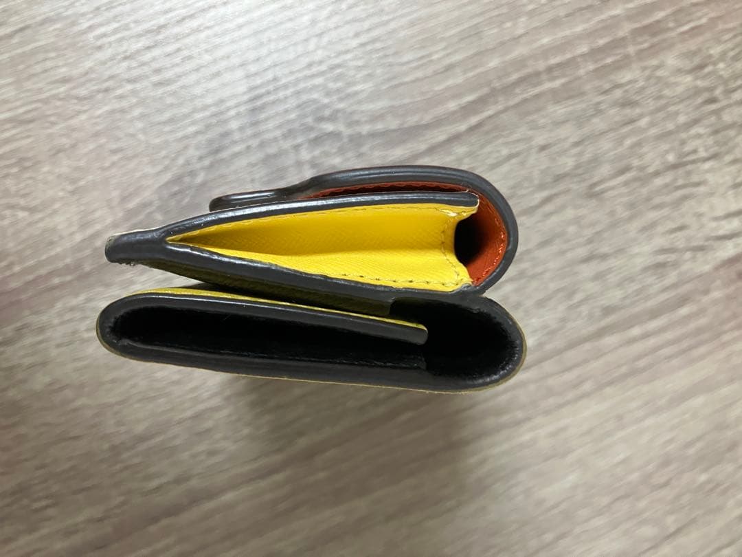 marni 3つ折り財布