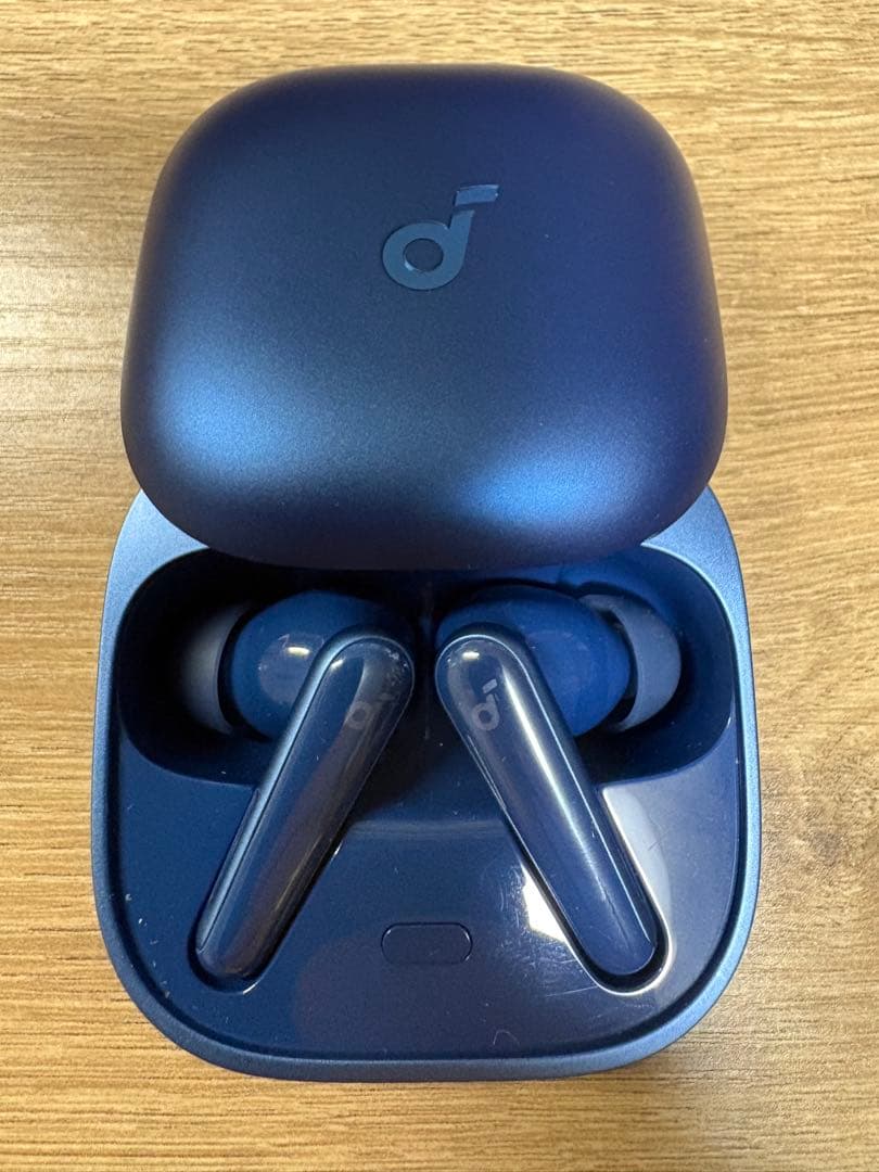 イヤホン Anker SoundCore Liberty 5