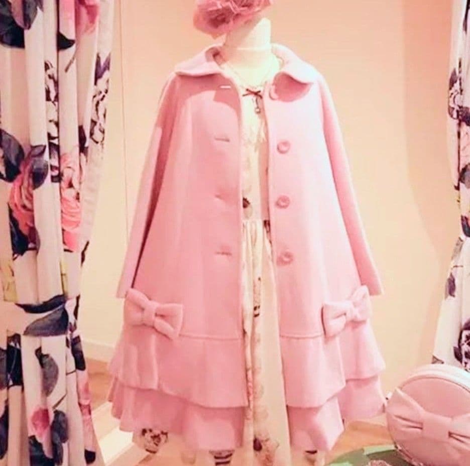 新品未使用　Leur getter　フリルリボンコート　ピンク