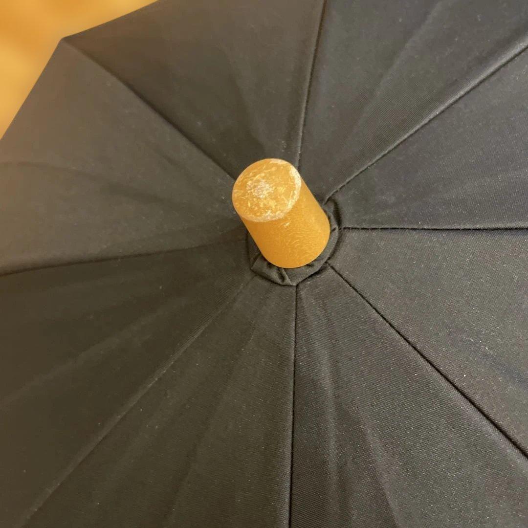 サンバリア100 黒×ピンクベージュ　2段折りたたみ日傘