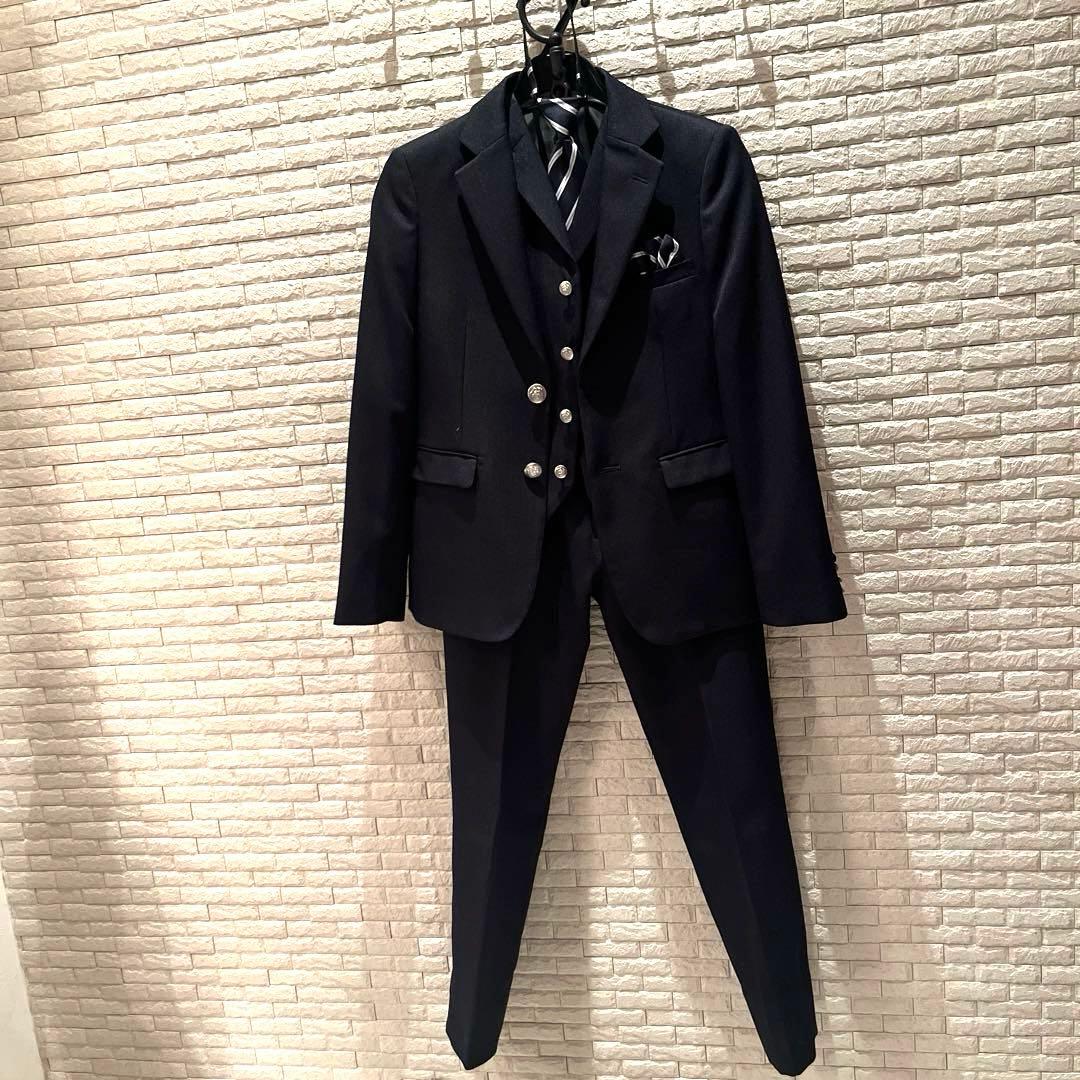 美品ワンダーファクトリー フォーマルスーツセット150 6点+蝶ネクタイ付