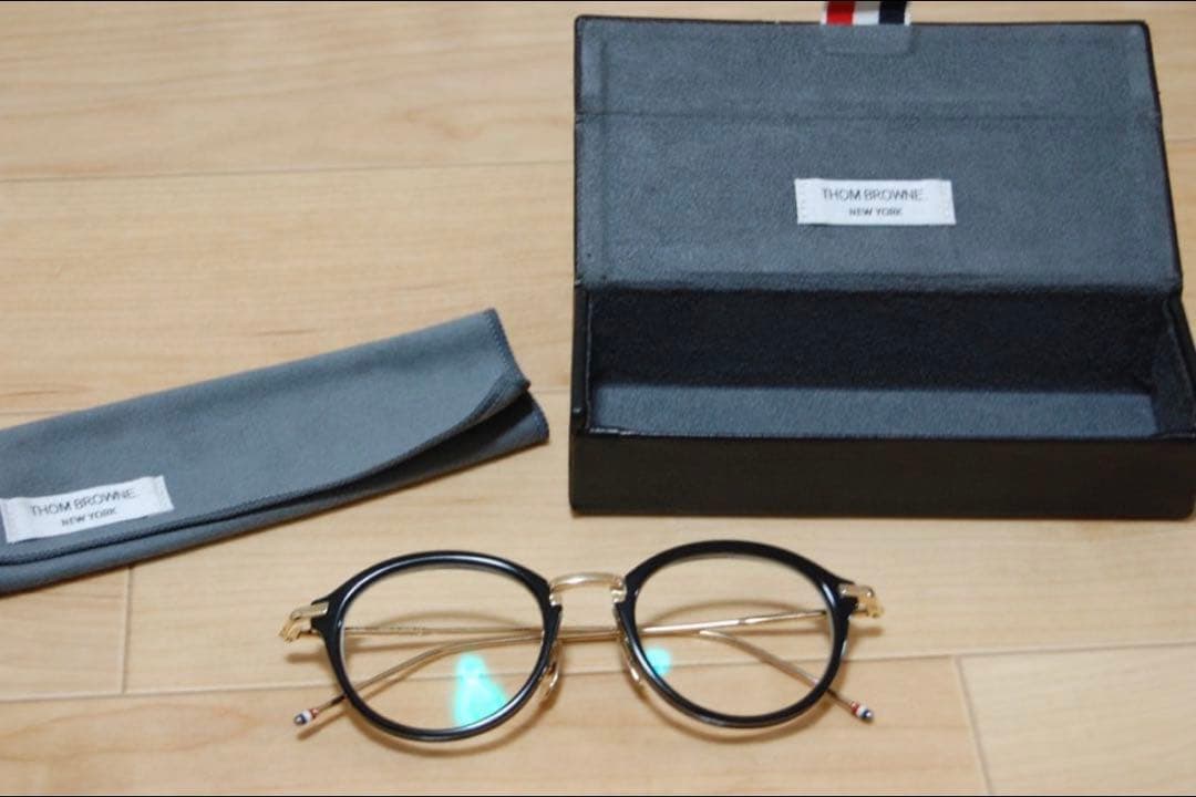 【国内正規品】THOM BROWNE TB-011 ゴールド