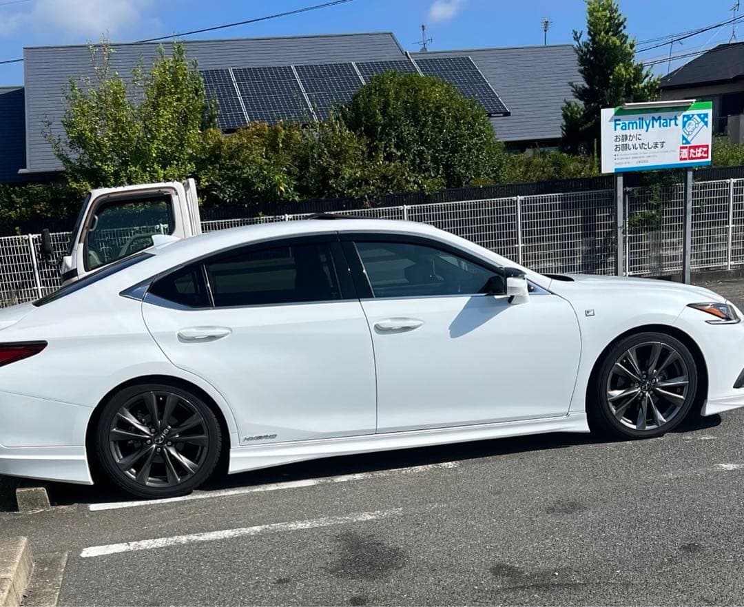 LEXUS ES300h スモークフィルム風　サンシェード