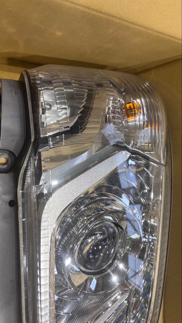 【中古】ヘッドライト RH ダイナ