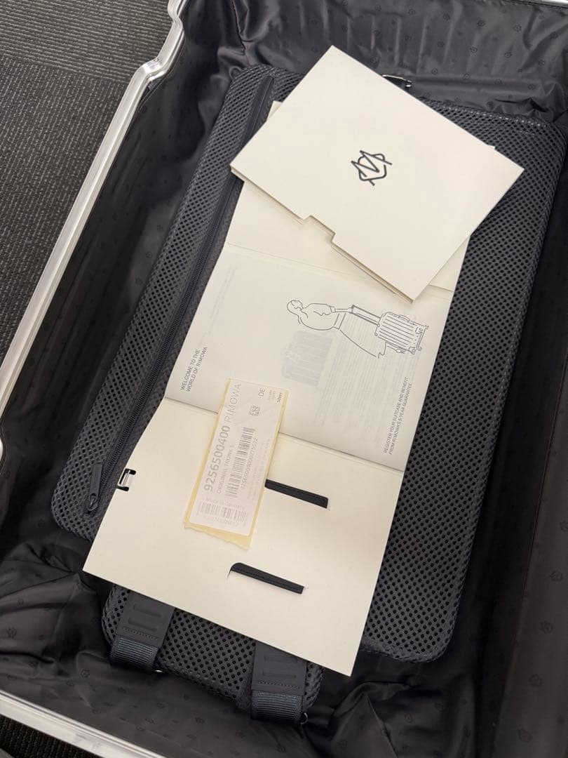 RIMOWAリモワオリジナルトランクS66リットル