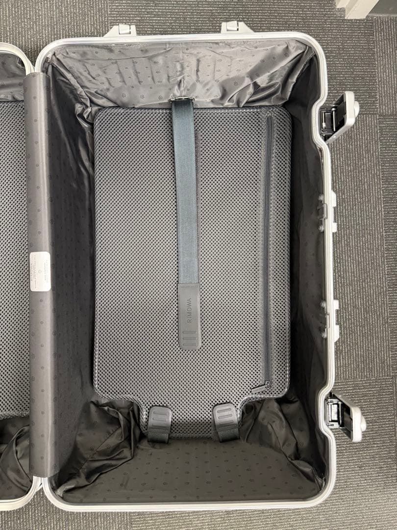 RIMOWAリモワオリジナルトランクS66リットル