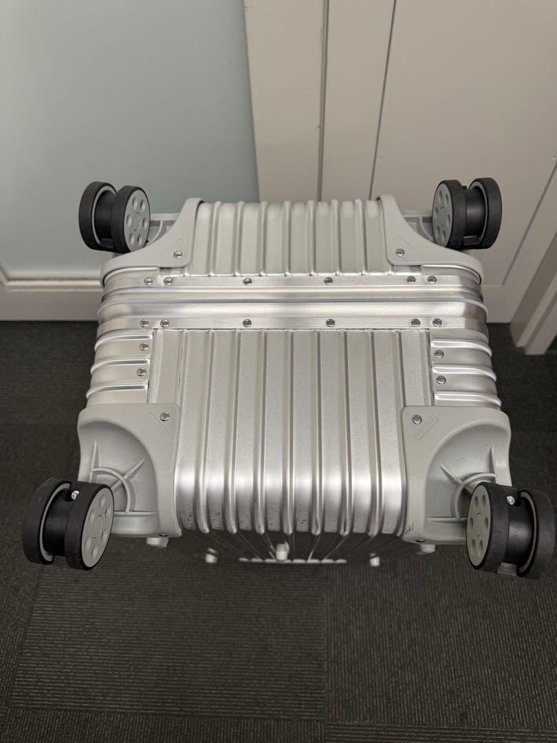 RIMOWAリモワオリジナルトランクS66リットル