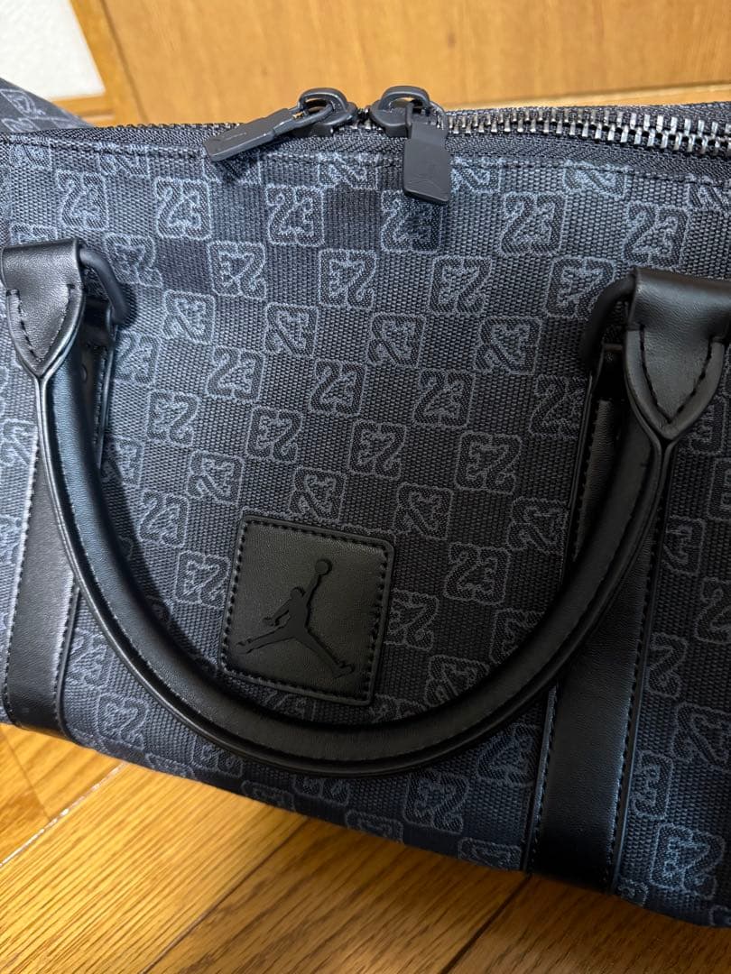 ジョーダン　モノグラム　ダッフルバッグ25L
