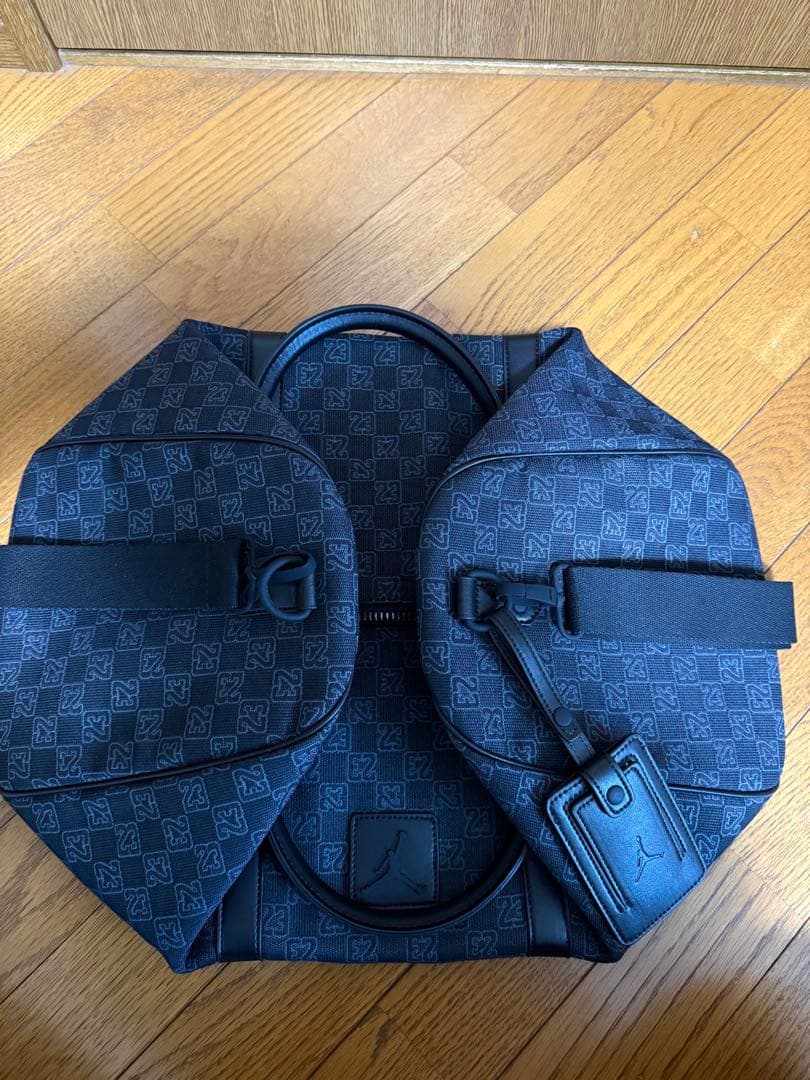 ジョーダン　モノグラム　ダッフルバッグ25L
