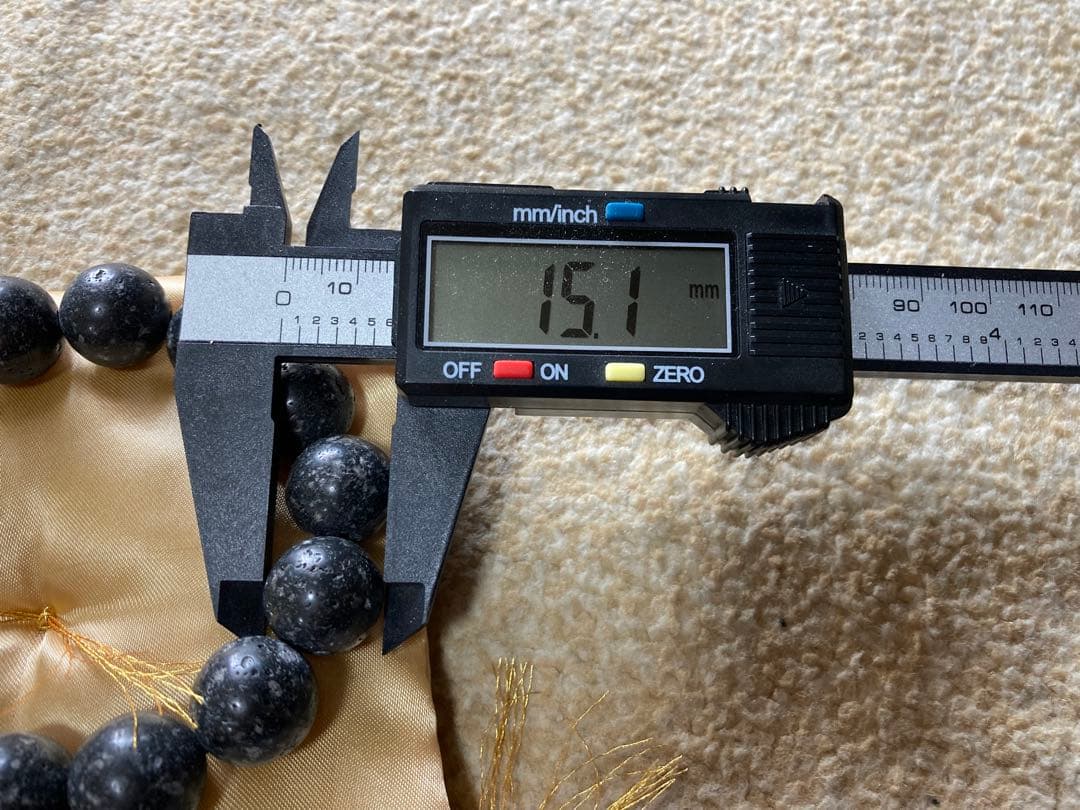 希少 M t.Fu ji 富士山 溶岩石　ブレスレット