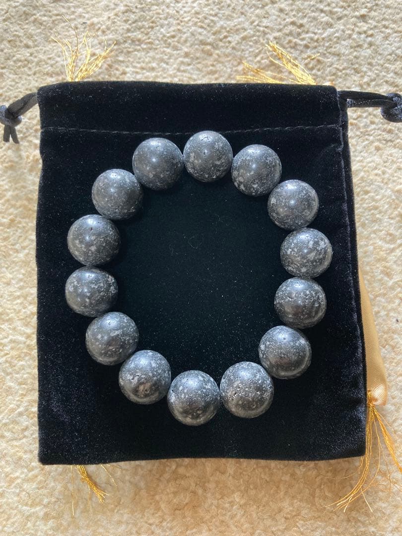 希少 M t.Fu ji 富士山 溶岩石　ブレスレット