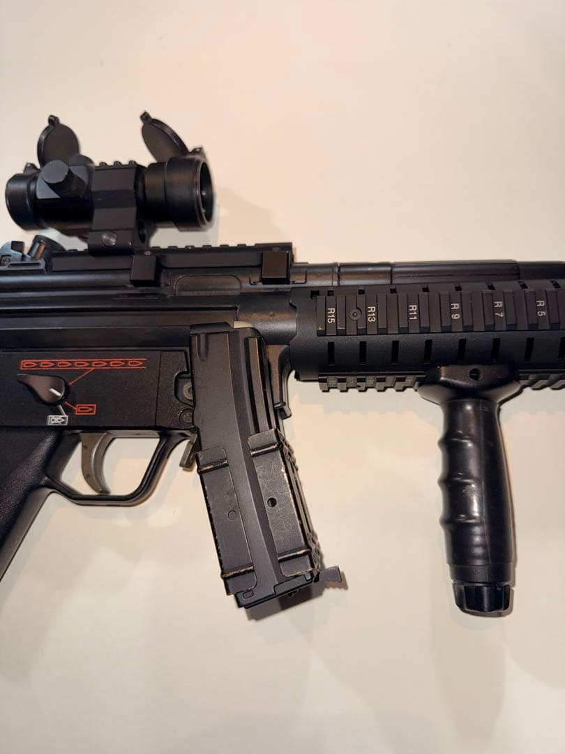 東京マルイMP5A4スタンダード電動ガン RASドットサイト付