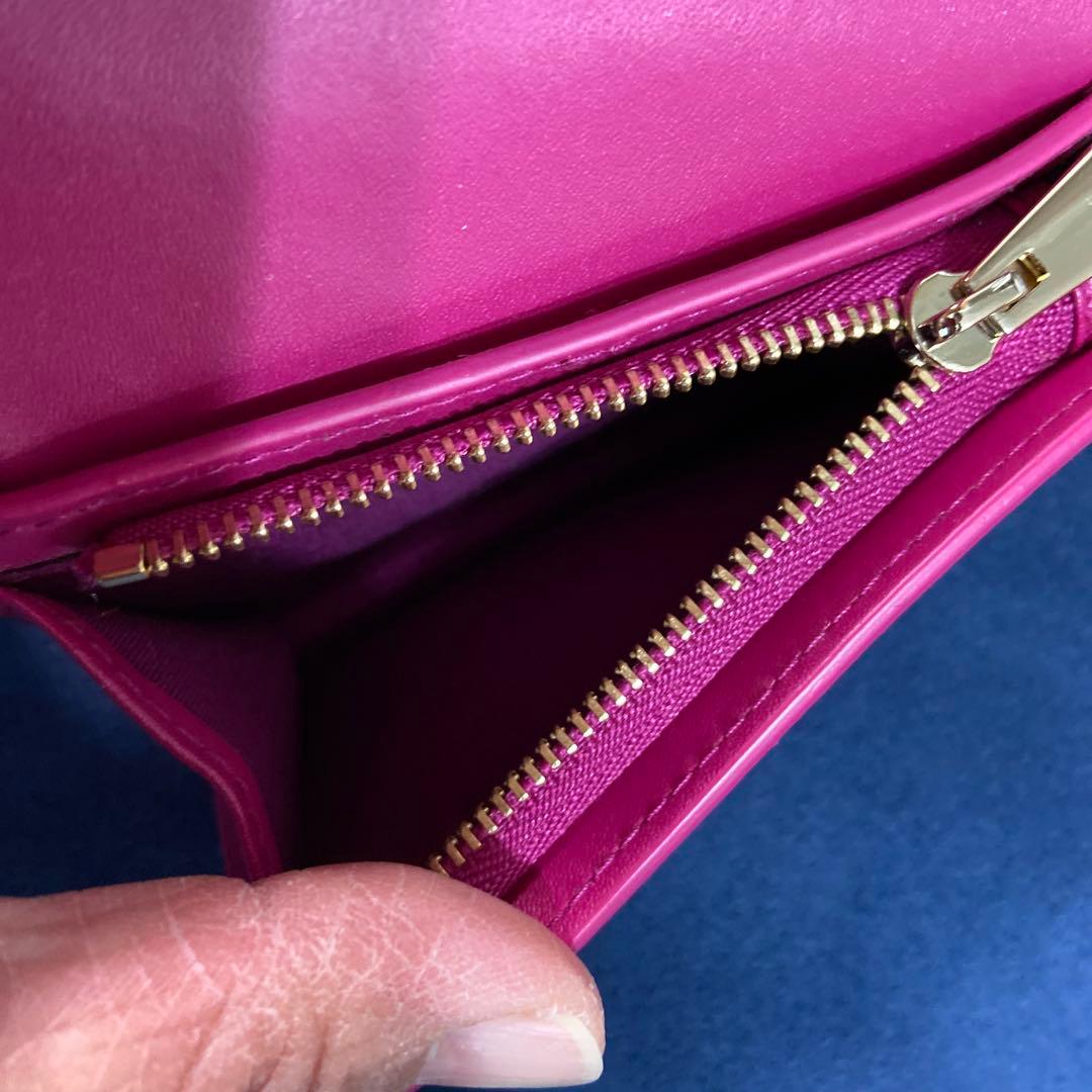 超美品　希少 フェラガモ　コンパクト　二つ折り財布