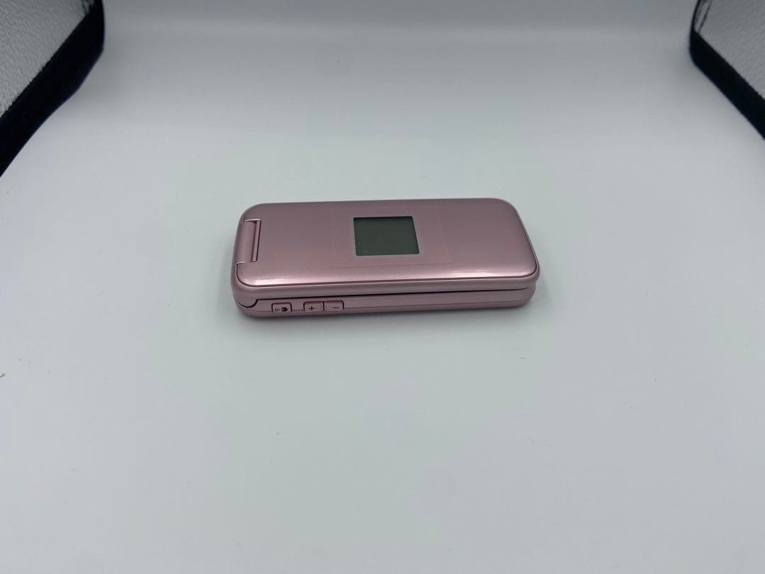 ドコモらくらくフォンF01M