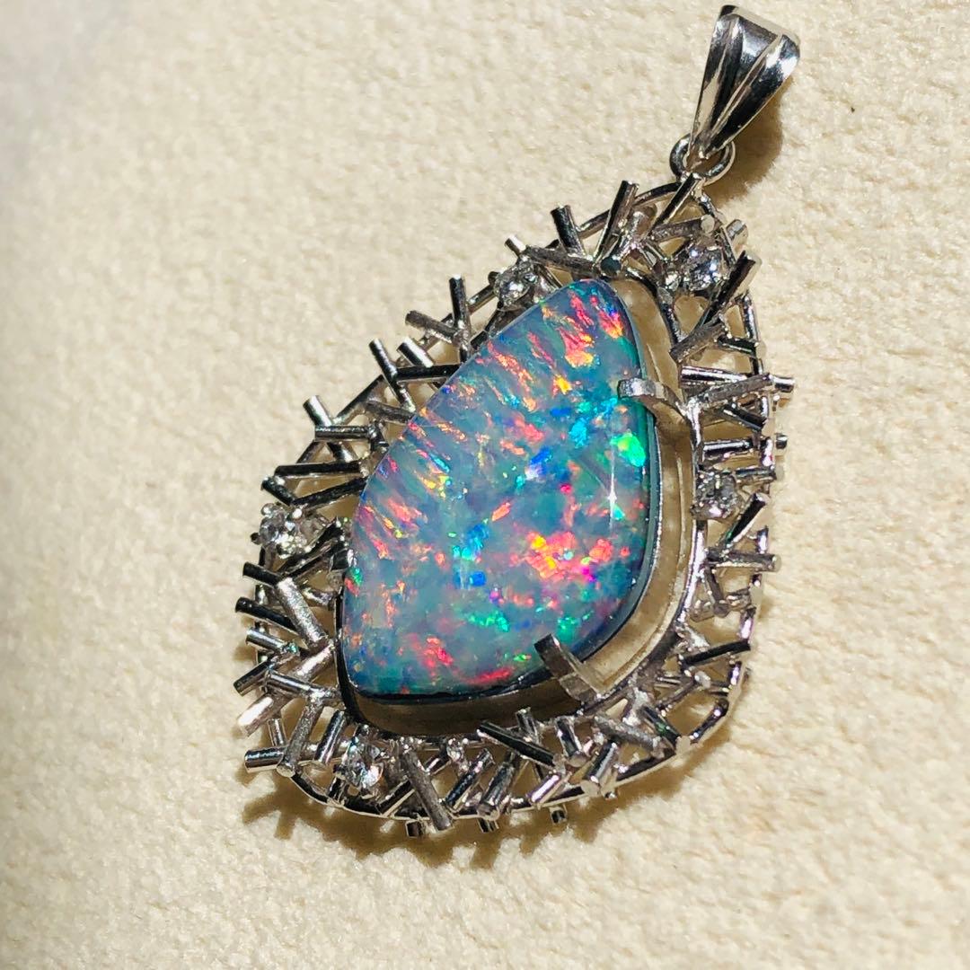 更紗✩です　ダイヤ付き 天然オパール プラチナ ペンダント チャーム 美品