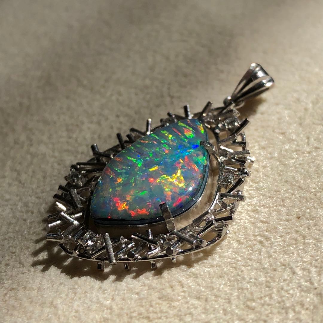 更紗✩です　ダイヤ付き 天然オパール プラチナ ペンダント チャーム 美品