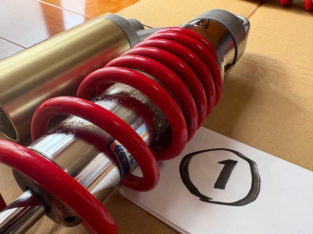 Kazaky様SHOWAサスペンション※cb400sf nc39より取外し