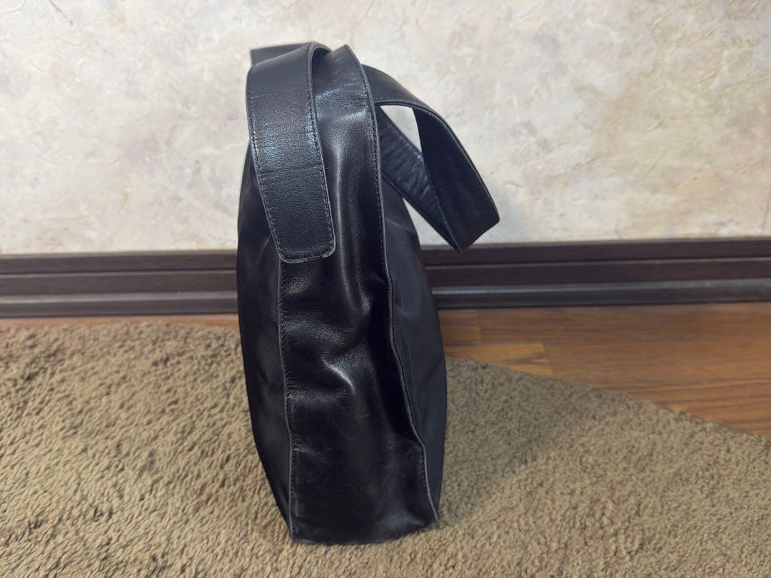 PRADA ショルダーバッグ　B7479